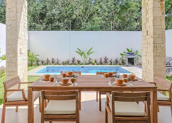 Modern Townhouse With Private Pool And Bbq Area *