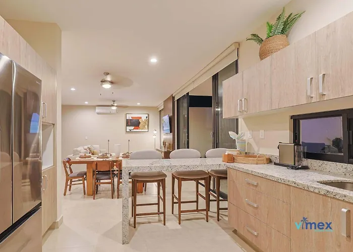 Modern Townhouse With Private Pool And Bbq Area